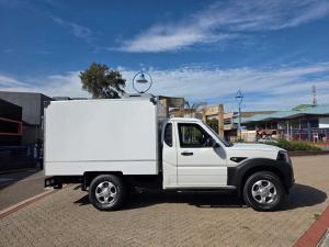 Mahindra PIK UP 2.2mHAWK S4 Pharm Refridge Single Cab - Image 4