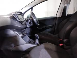 Peugeot 208 1.2 Active - Image 9