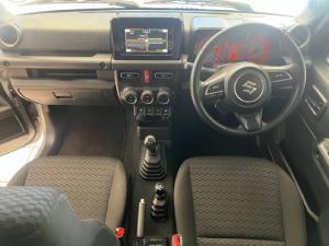 Suzuki Jimny 1.5 GLX AllGrip 3-door manual - Image 5