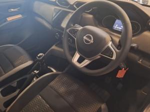 Nissan Magnite 1.0 Visia manual - Image 7
