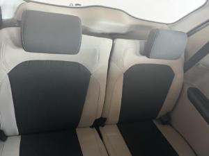 Renault Triber 1.0 Zen manual - Image 9