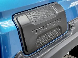 Mitsubishi Triton 2.4DI-D double cab Xtreme 4x4 - Image 5