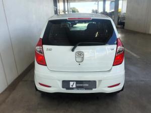 Hyundai i10 1.25 Fluid auto - Image 5