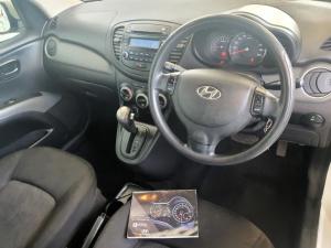 Hyundai i10 1.25 Fluid auto - Image 7