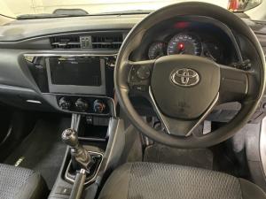Toyota Corolla Quest 1.8 Plus manual - Image 6