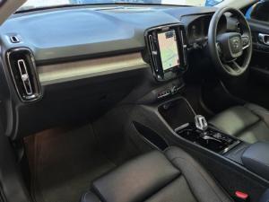 Volvo XC40 B3 Plus Dark - Image 13