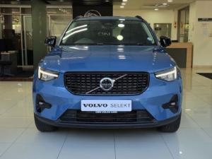 Volvo XC40 B3 Plus Dark - Image 2