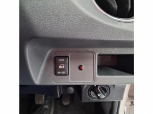 Toyota Etios hatch 1.5 Sprint - Image 10