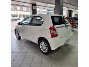 Toyota Etios hatch 1.5 Sprint - Image 3
