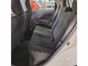 Toyota Etios hatch 1.5 Sprint - Image 5