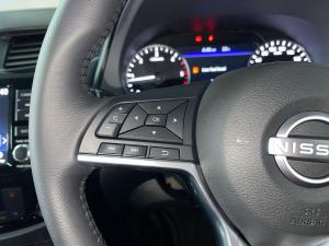 Nissan Navara 2.5DDTi double cab LE Plus - Image 15