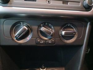 Volkswagen Polo Vivo hatch 1.0TSI GT - Image 16