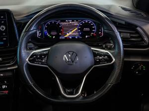Volkswagen T-Roc 2.0TSI 4Motion R-Line - Image 6