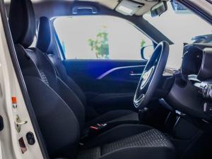 Suzuki Swift 1.2 GLX auto - Image 14