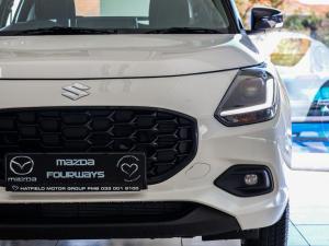 Suzuki Swift 1.2 GLX auto - Image 3