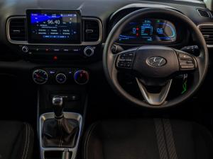 Hyundai Venue 1.2 Premium - Image 9