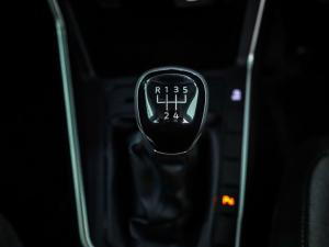 Volkswagen Polo hatch 1.0TSI Life manual - Image 15