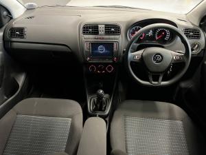 Volkswagen Polo Vivo hatch 1.4 Comfortline - Image 11