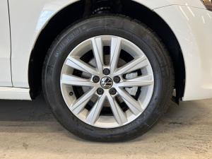 Volkswagen Polo Vivo hatch 1.4 Comfortline - Image 5
