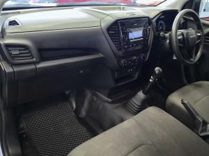 Isuzu D-Max 1.9TD single cab L manual - Image 5