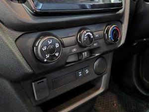 Isuzu D-Max 1.9TD single cab L manual - Image 7