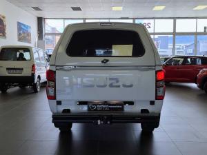 Isuzu D-Max 1.9TD single cab L manual - Image 9