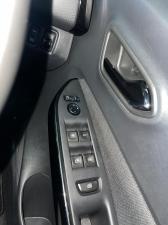 Nissan Magnite 1.0 Turbo Acenta Kuro auto - Image 15