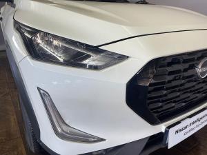 Nissan Magnite 1.0 Turbo Acenta Kuro auto - Image 4