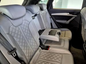 Audi SQ5 TFSI quattro Black Edition - Image 12