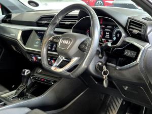 Audi Q3 40TFSI quattro Advanced - Image 8