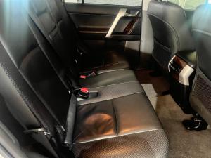Toyota Land Cruiser Prado 3.0DT VX - Image 10
