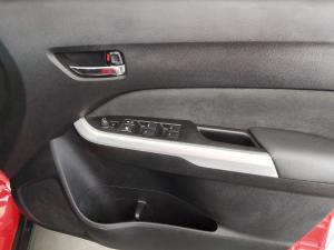 Suzuki Vitara 1.6 GLX auto - Image 19