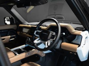 Land Rover Defender 110 D350 X-Dynamic HSE - Image 23