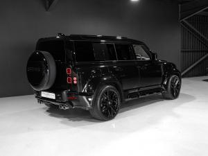 Land Rover Defender 110 D350 X-Dynamic HSE - Image 28