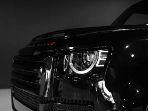 Land Rover Defender 110 D350 X-Dynamic HSE - Image 9