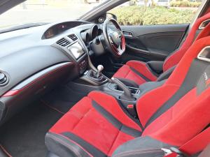 Honda Civic Type R - Image 7