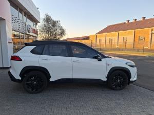 Toyota Corolla Cross 1.8 Hybrid GR-Sport - Image 4