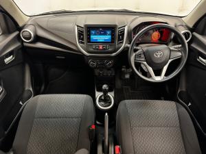Toyota Vitz 1.0 XR manual - Image 6
