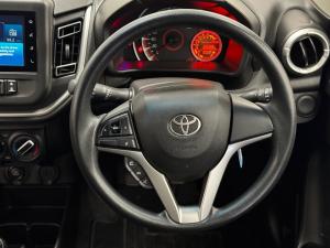 Toyota Vitz 1.0 XR manual - Image 8