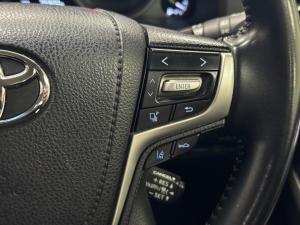 Toyota Land Cruiser 200 4.5D-4D V8 VX-R - Image 10
