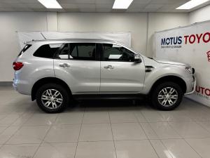 Ford Everest 3.2TDCi XLT - Image 3