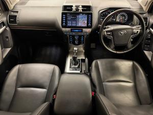 Toyota Land Cruiser Prado 4.0 VX-L - Image 6