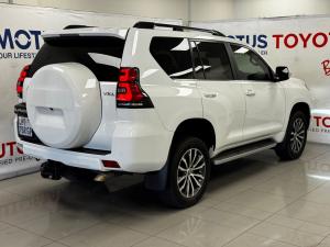 Toyota Land Cruiser Prado 4.0 VX-L - Image 2
