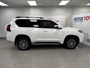 Toyota Land Cruiser Prado 4.0 VX-L - Image 3