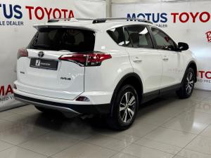 Toyota RAV4 2.0 GX auto - Image 2