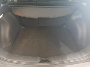 Toyota Corolla Cross 1.8 Hybrid XR - Image 17