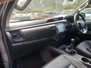 Toyota Hilux 2.4GD-6 double cab Raider manual - Image 7