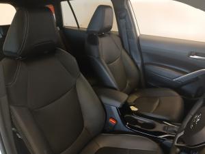 Toyota Corolla Cross 1.8 Hybrid XS - Image 18
