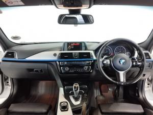 BMW 3 Series 330d M Sport auto - Image 11