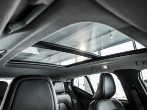 Volvo XC40 T5 AWD Momentum - Image 10